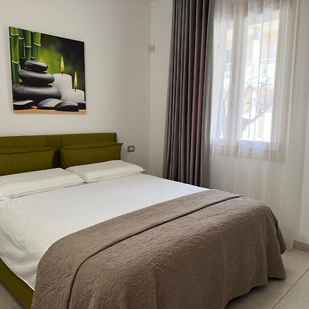 De Luxe Apartments Eden Sirmione Eksteriør bilde