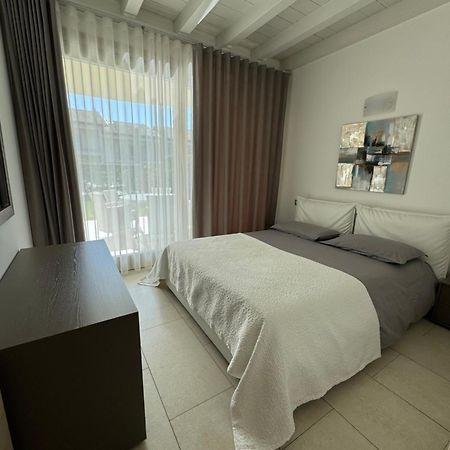 De Luxe Apartments Eden Sirmione Eksteriør bilde