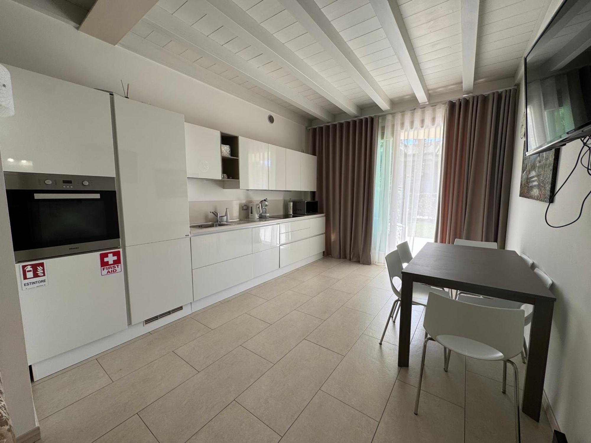 De Luxe Apartments Eden Sirmione Eksteriør bilde