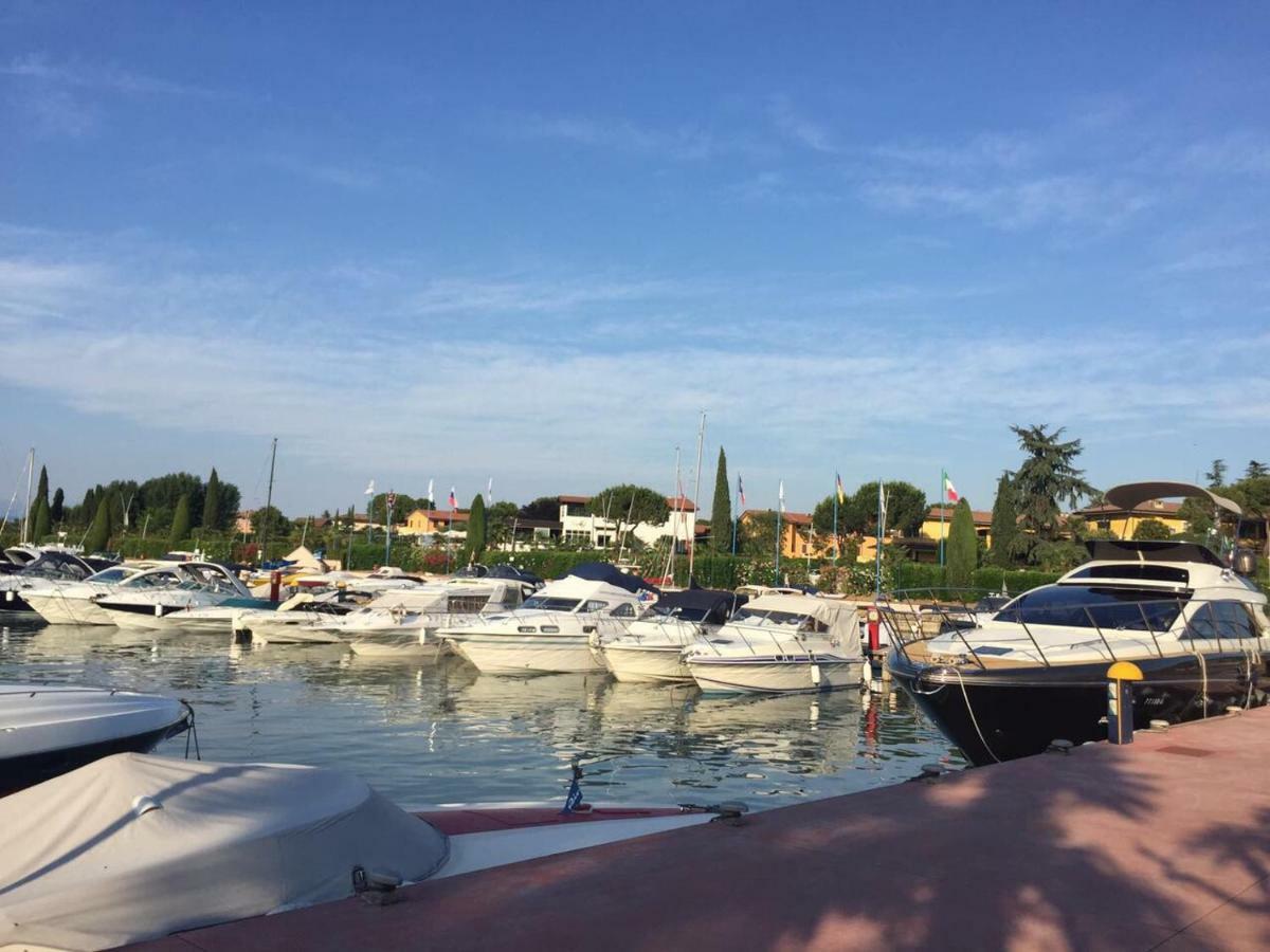 De Luxe Apartments Eden Sirmione Eksteriør bilde