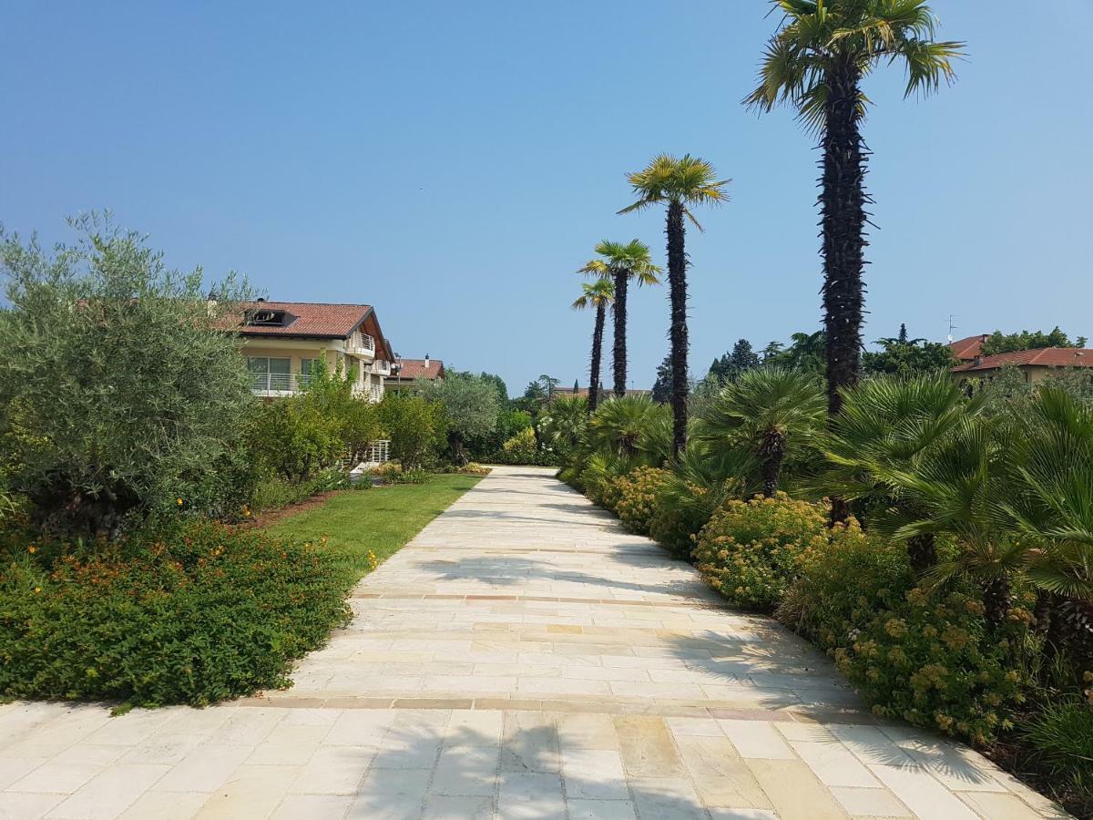 De Luxe Apartments Eden Sirmione Eksteriør bilde