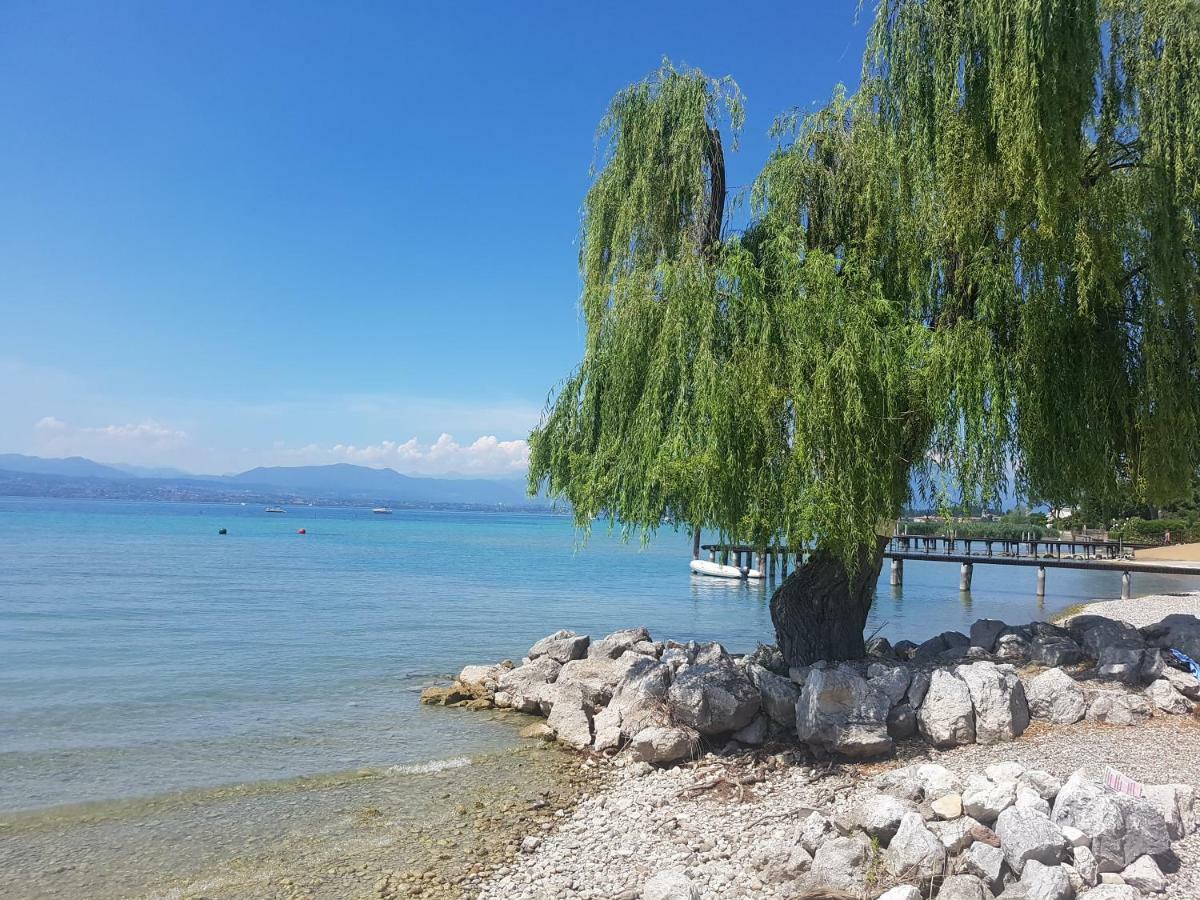 De Luxe Apartments Eden Sirmione Eksteriør bilde